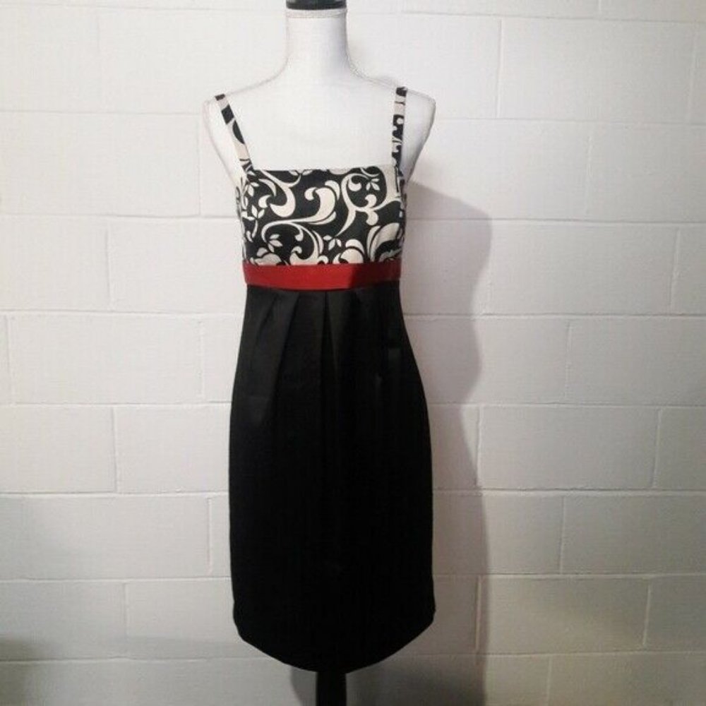 Madison Leigh Size 8 Sleeveless Empire Waist Dress Back Zip Black White